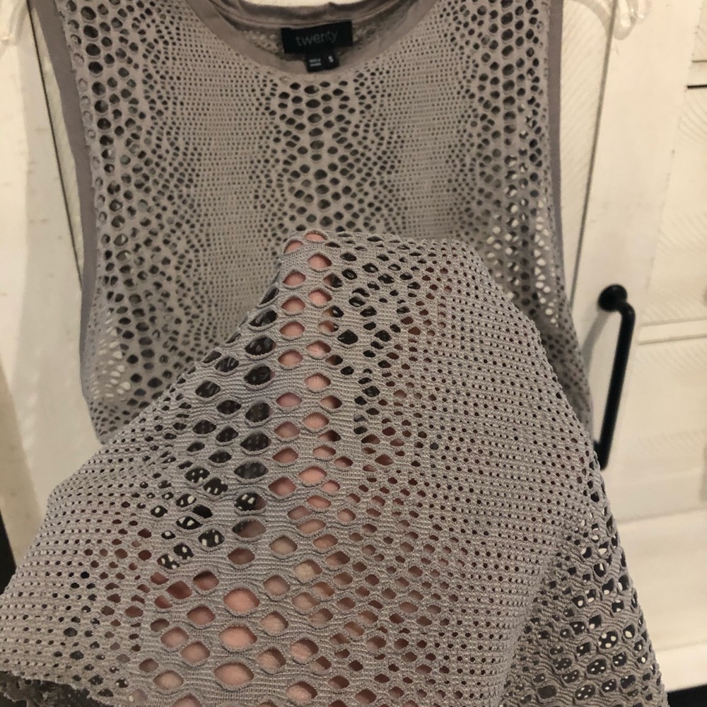 Grey Tank- Funky! - Picture 2 of 4